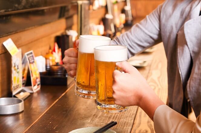 カジュアルな顔合わせ食事会は、どの程度までカジュアル