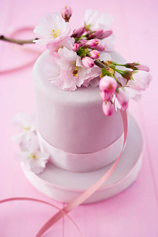 桜のウェディングケーキ