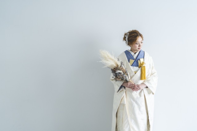 和装の新婦