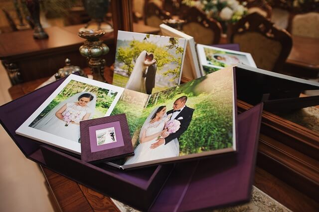結婚式やフォトウェディングのウェディングアルバム制作料金の費用相場と平均制作期間
