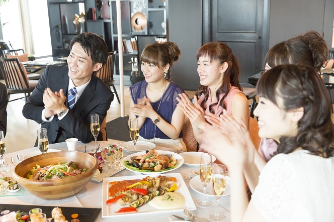結婚式のスピーチはいつまでに打診？お礼は必要？