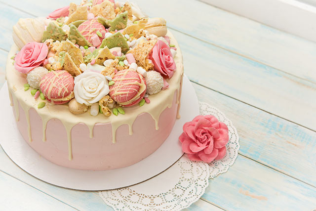 見た目のインパクト抜群！アートなウエディングケーキ『シュガーケーキ